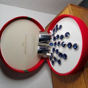 Elegant Blue Crystal Necklace